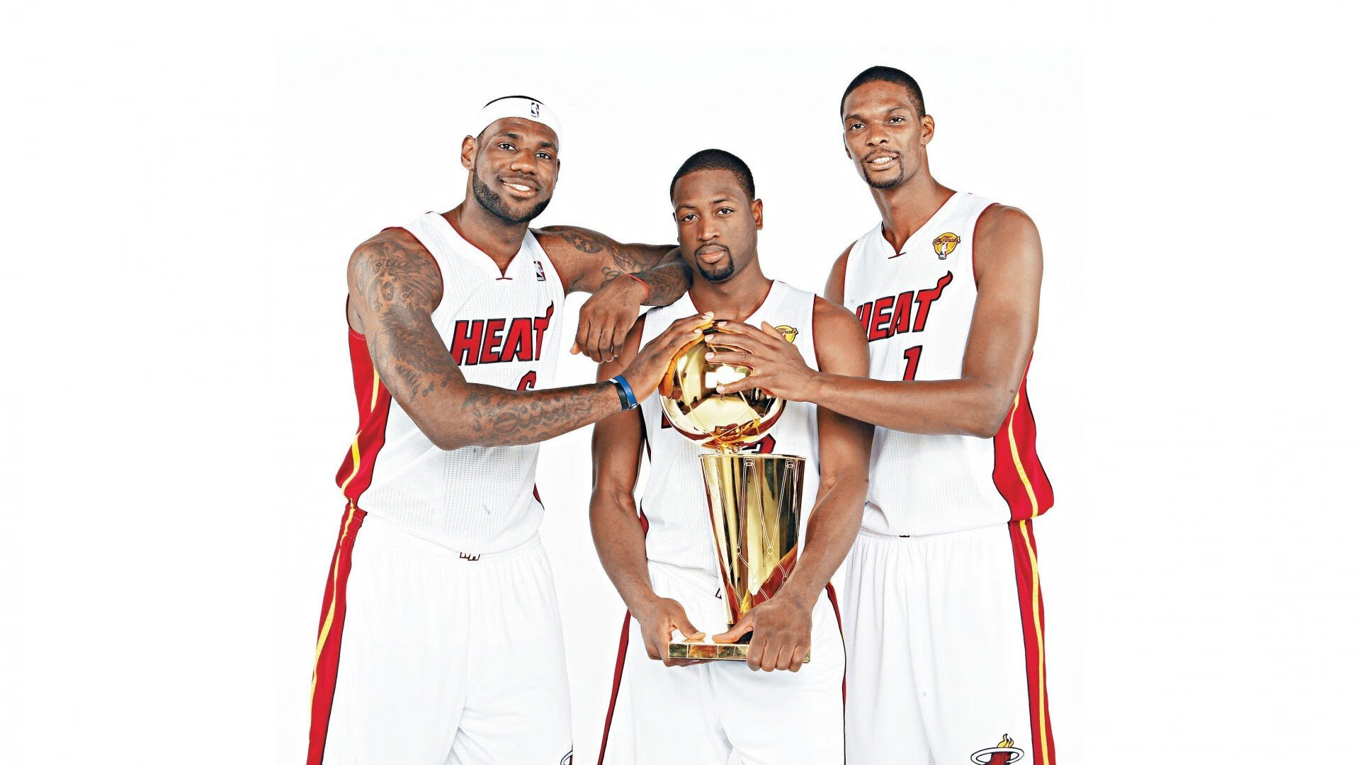 湖人击溃马刺，伦纳德在欧冠决赛接管比赛，体育的隐喻与人类精神的共振